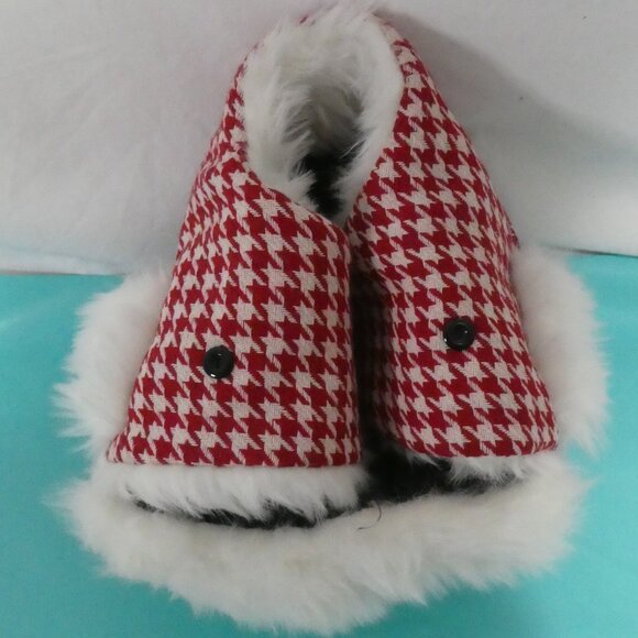 TIPSY ELVES | os | Red and White Houndstooth Aviator Hat With Chin Strap - Picture 10 of 10